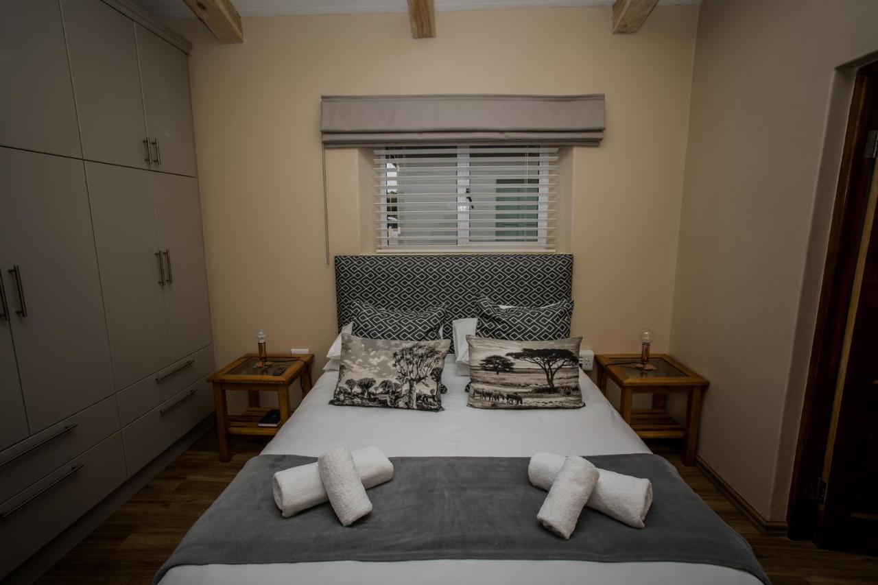 Melk Houte Bosch Manor House Apartment Swellendam Bagian luar foto